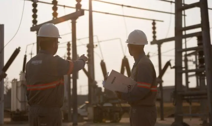Itaberaí ganha novos trechos de rede elétrica com obras concluídas na região