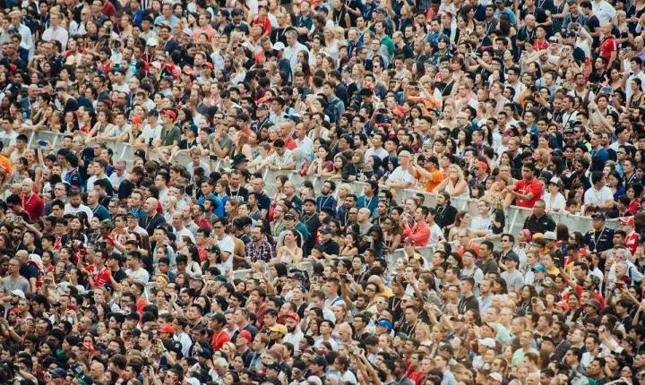Crescimento populacional: estudo de 1960 previu o fim do mundo para 2026