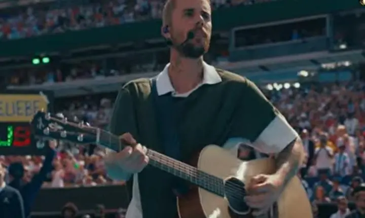 Justin Bieber frustra público com performance no show do intervalo da Copa do Mundo