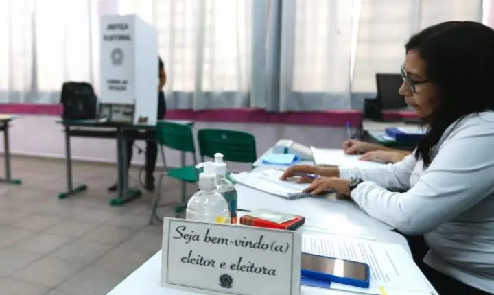 Código eleitoral proíbe prisão de candidatos e eleitores no período de votação