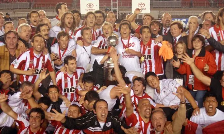 Estudiantes retorna à final da Libertadores após conquista histórica sobre o Cruzeiro