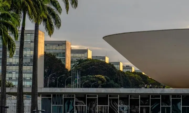Líder do PT passa mal e Câmara dos Deputados adia votação de pautas prioritárias