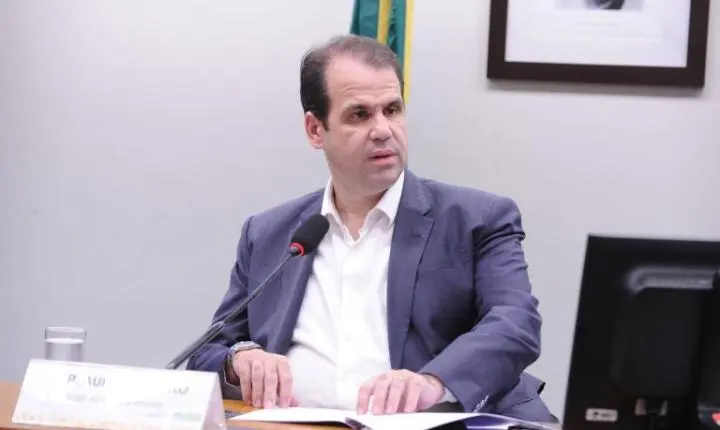 Lideranças da Costa Verde debatem insegurança na Rio-Santos e cobram ações da concessionária na Câmara