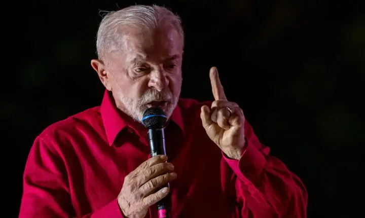 Lula defende voto de idosos e questiona participação de eleitores com mais de 70