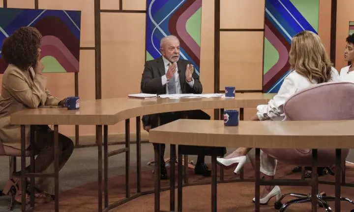 Lula afirma acompanhar diariamente os preços dos combustíveis