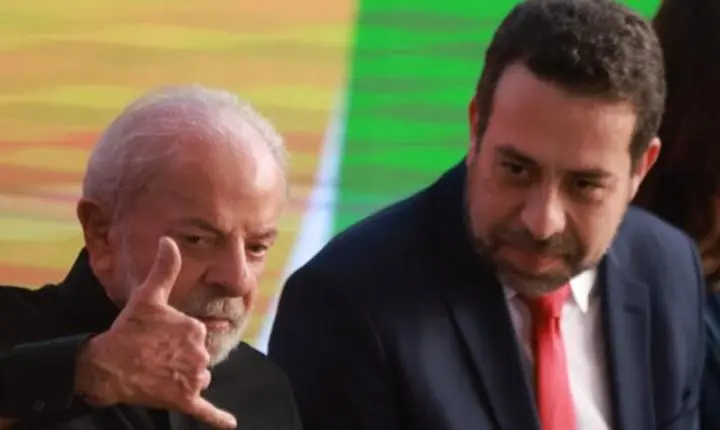 Lula participa de ato com Guilherme Boulos na avenida Paulista neste domingo