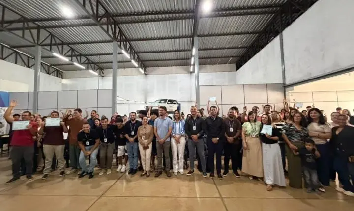 Valparaíso de Goiás forma mais de 70 alunos em cursos de qualificação profissional