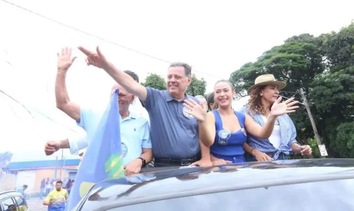 Marconi Perillo encerra campanha eleitoral com carreatas em Goiás