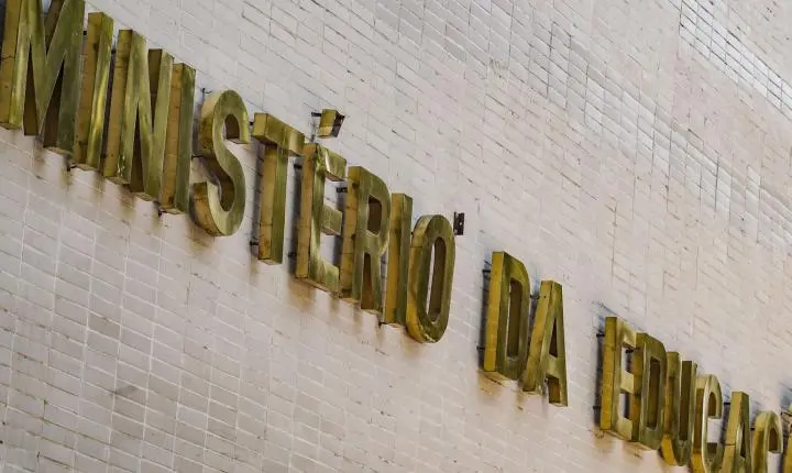 Ministério da Educação enviará especialistas ao Acre após ataque em escola
