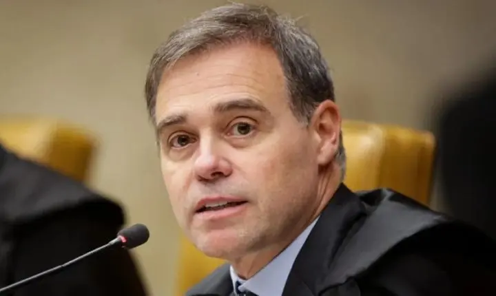 Ministro André Mendonça inclui vazamento sobre Lulinha em apuração do INSS