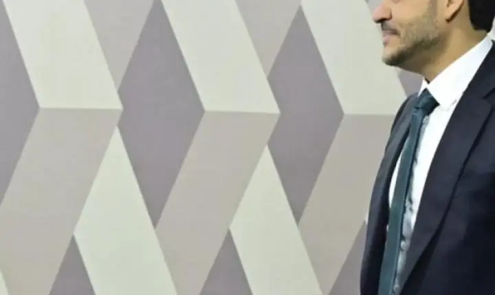 Jorge Messias expressa orgulho pelo apoio de André Mendonça no STF