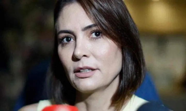 Michelle Bolsonaro confirma candidatura ao Senado pelo Distrito Federal