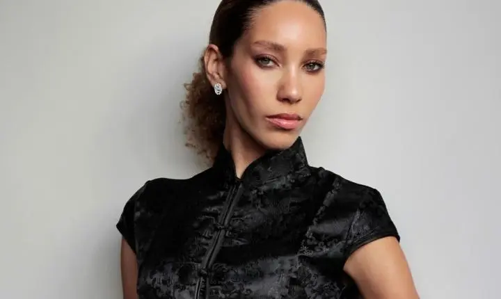 Mikaela Gomes brilha na passarela do Metrópoles Catwalk nesta quarta-feira