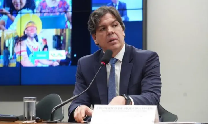 Ministro das Comunicações foca em infraestrutura e inclusão digital