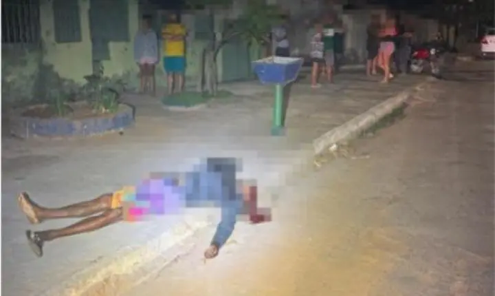 Moradora confunde tiros com bombinhas e acha homem morto na calçada