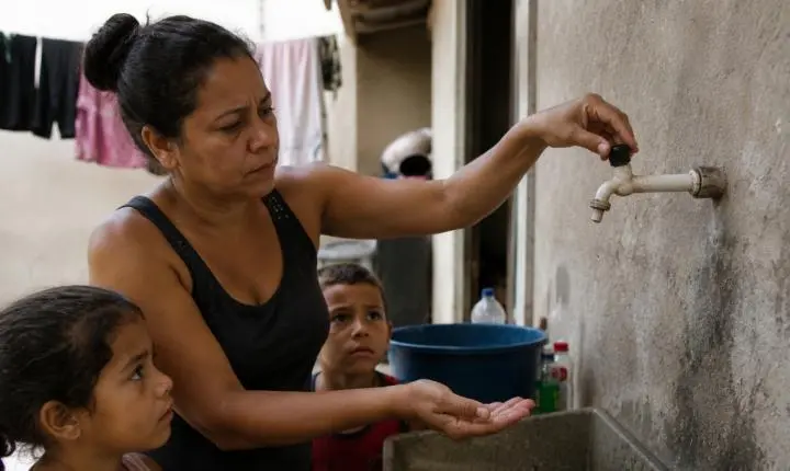 Moradores do Parque Estrela Dalva IX relatam desabastecimento de água prolongado
