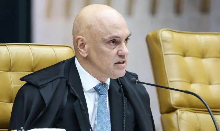 Moraes envia ao presidente Fachin pedido de investigação no STF contra Mendonça
