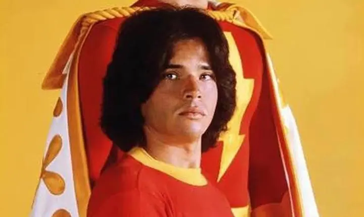 Morre Michael Gray, o primeiro ator de Billy Batson em Shazam, aos 75 anos