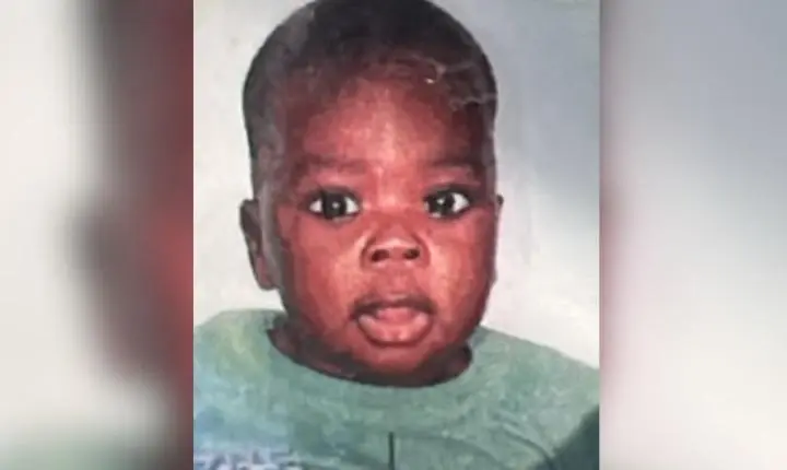 Bebê morre em creche em SP após ficar preso em grade durante confraternização