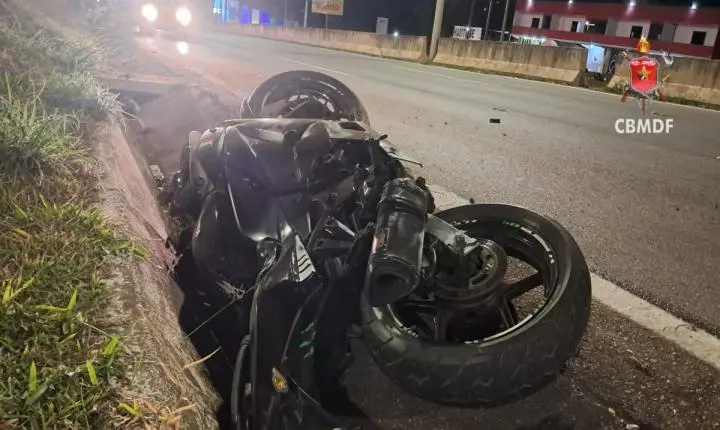 Motociclista morre em acidente na BR-020 após colisão com mureta