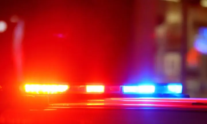 Prisão preventiva de mulher suspeita de cegar e mutilar padrasto em Manaus