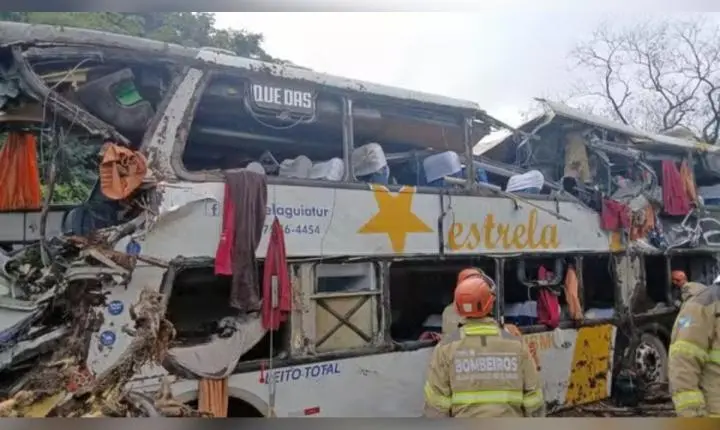 ANTT confirma que ônibus clandestino que tombou e matou 10 no RJ não tinha licença