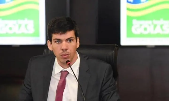 Pedro Sales desiste da candidatura à Câmara dos Deputados e retorna a Brasília