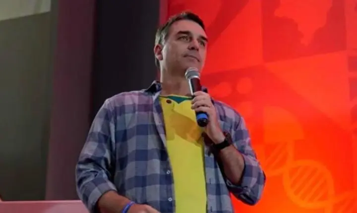 PL denuncia suposta rede digital criminosa ao TSE com foco em Flávio Bolsonaro