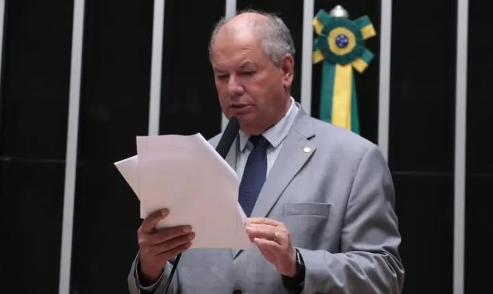 Câmara dos Deputados aprova alteração no Código Florestal após rejeitar recurso do PT