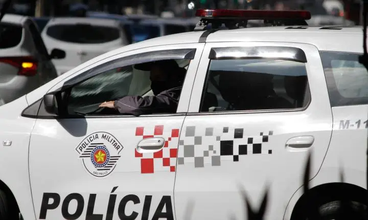 PM de folga reage a assalto na Rodovia Presidente Dutra e mata criminoso