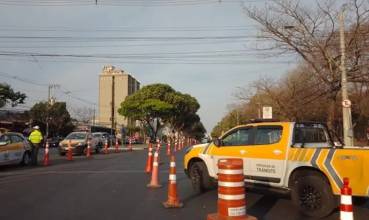 Trânsito em BH sofrerá alterações com sentido único no Salgado Filho