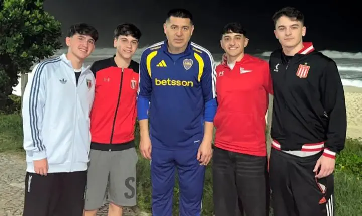 Boca Juniors: Riquelme interage com torcedores do Estudiantes no Rio