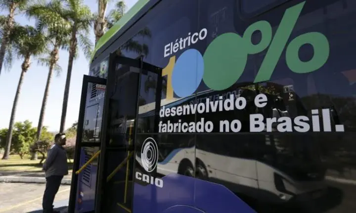 Projeto cria política nacional de eletrificação de ônibus e caminhões no Brasil