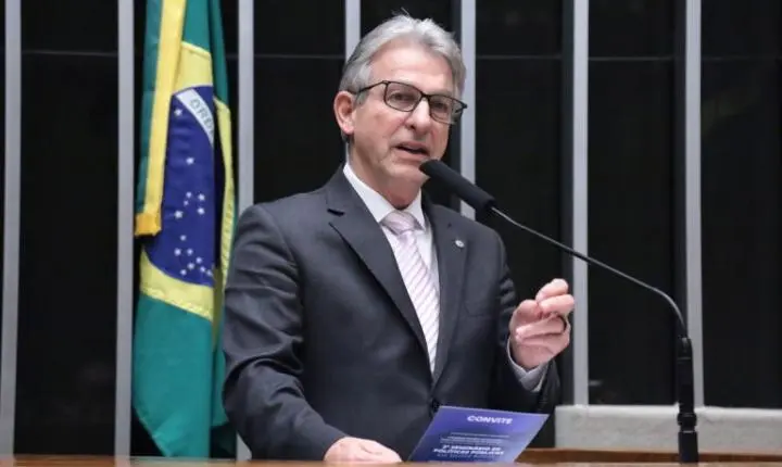 Câmara dos Deputados analisa projeto para flexibilizar juros de empréstimos em fundos de pensão