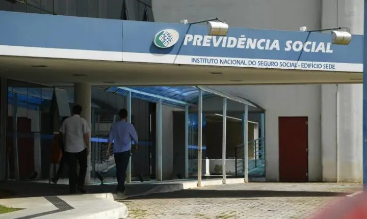Projeto de lei garante ligações gratuitas para o INSS na Câmara
