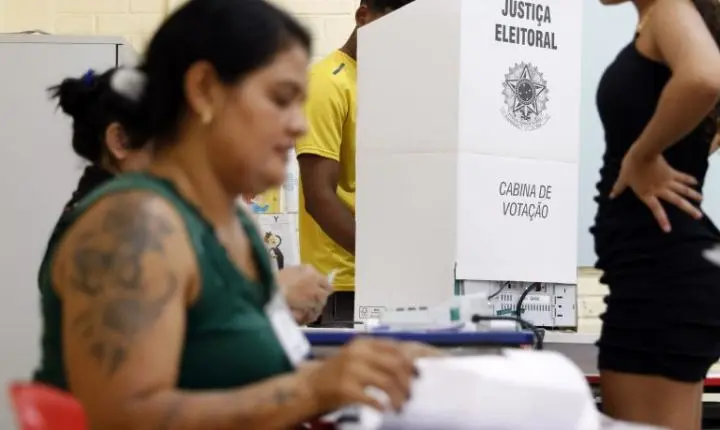 Propaganda eleitoral gratuita volta ao rádio e à TV para o segundo turno