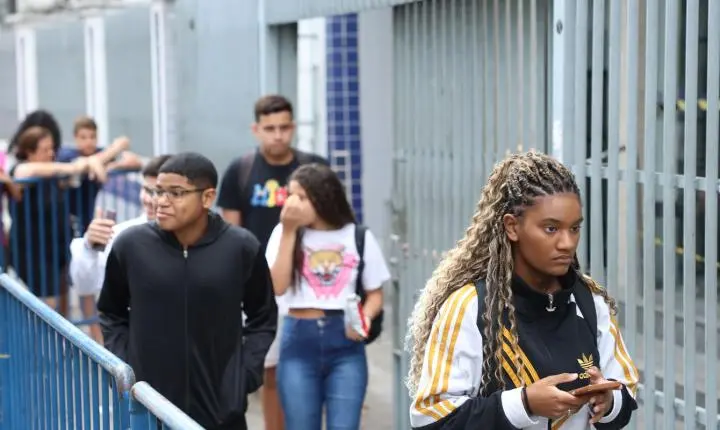 Prazo final para inscrições do Prouni 2026/2 encerra-se no domingo, com vagas para bolsas de estudo via Enem