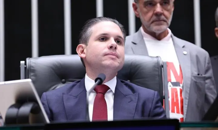 PT aguarda eleição presidencial para definir apoio à reeleição de Motta