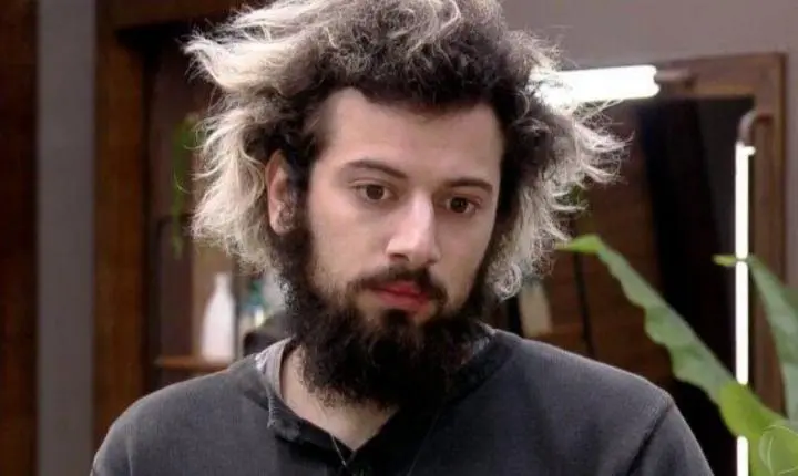 Lucas Strabko, o Cartolouco, enfrenta acusações de agressão de três ex-namoradas