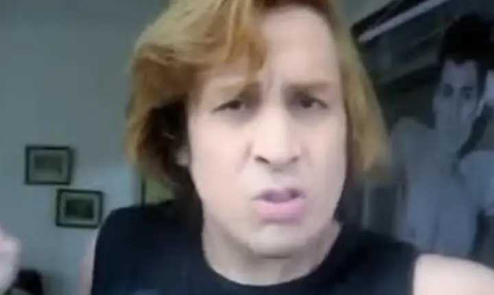 Morre o influenciador Arthur Esvael, revelado por Felipe Neto na internet, aos 38 anos