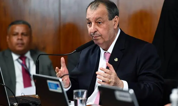 Relator no Senado mantém parecer favorável ao fim da escala 6x1