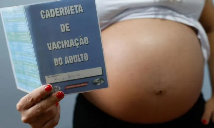 Vacinação de gestantes: baixa imunização contra gripe e covid põe mães em risco