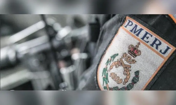 Policial militar vira réu após torturar jovens com spray de pimenta no RJ