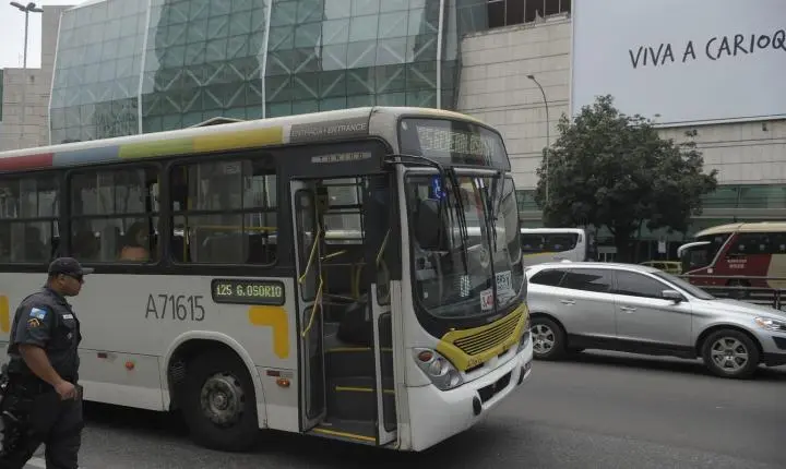 Rodoviários do Rio de Janeiro mantêm estado de greve e aguardam negociações