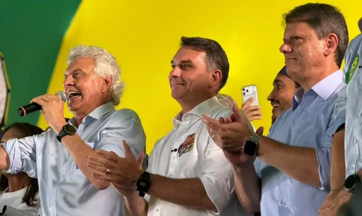 Ronaldo Caiado declara apoio a Flávio Bolsonaro no segundo turno