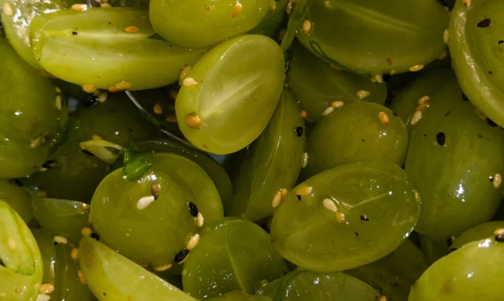 Salada de uva verde viraliza nas redes sociais e conquista o público