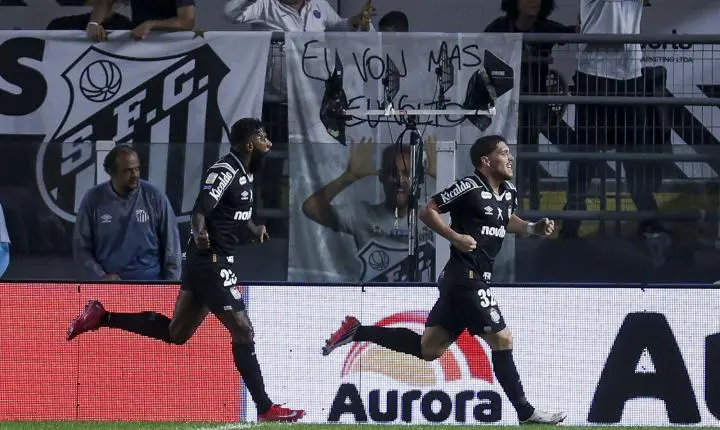 Santos no Brasileirão bate o Cruzeiro e engata terceira vitória seguida