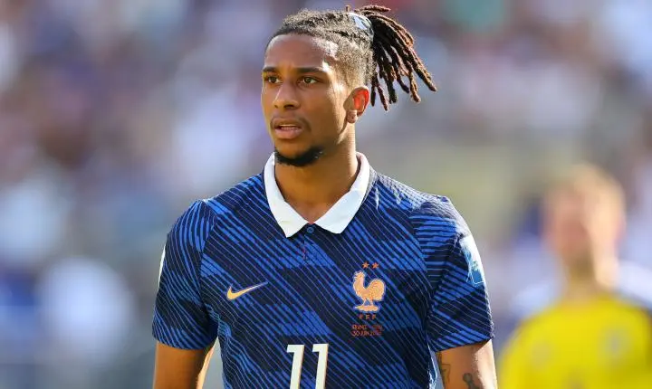 Michael Olise considera jogar pelo Real Madrid, segundo jornal francês