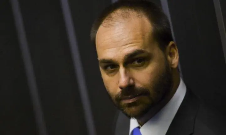 Eduardo Bolsonaro é condenado pelo STF por difamar deputada