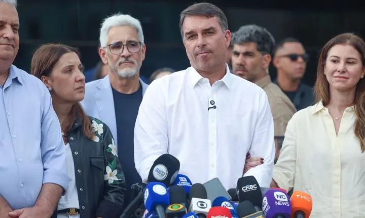 STF desmente operação de busca e apreensão contra Flávio Bolsonaro